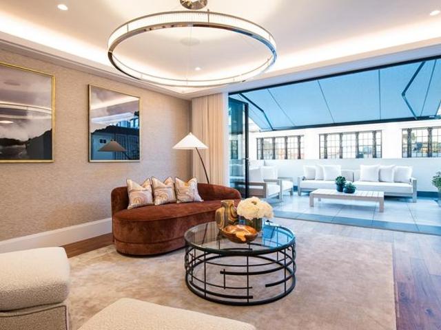 Apartment for rent in South Kensington, Greater London