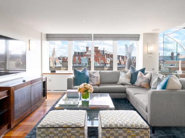 Apartment for rent in South Kensington, Greater London
