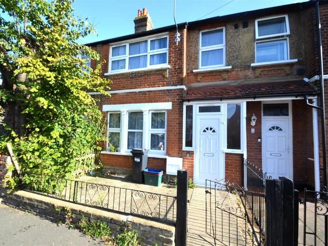 House for rent in London Borough of Hounslow, Greater London