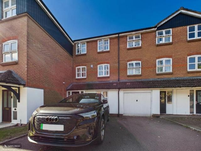 House for rent in Corner Hall, Dacorum