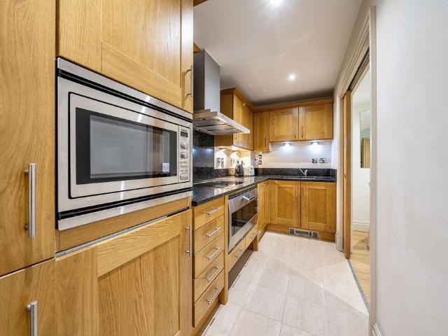Apartment for rent in Imperial Wharf, Greater London