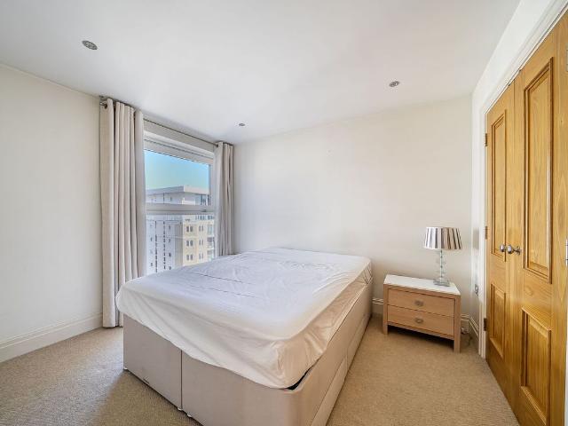 Apartment for rent in Imperial Wharf, Greater London