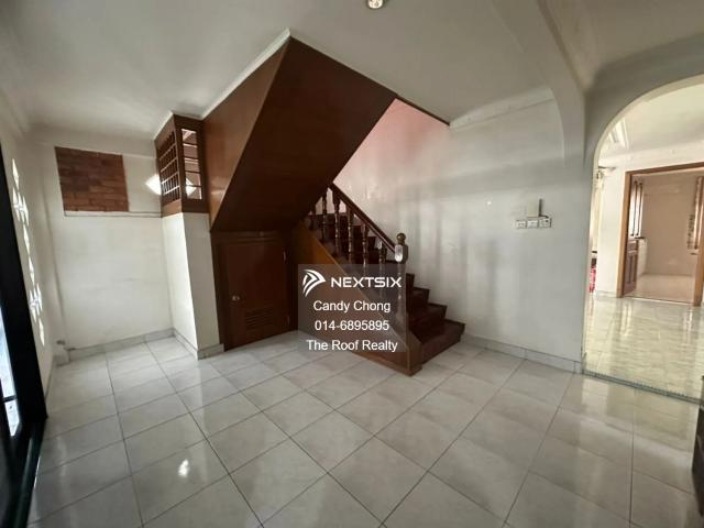 Residential House for sale in Kuching, Bahagian Kuching