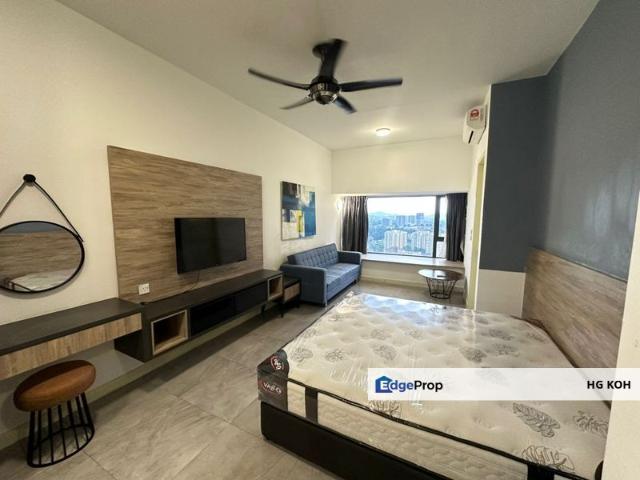 Condominium for rent in Malaka
