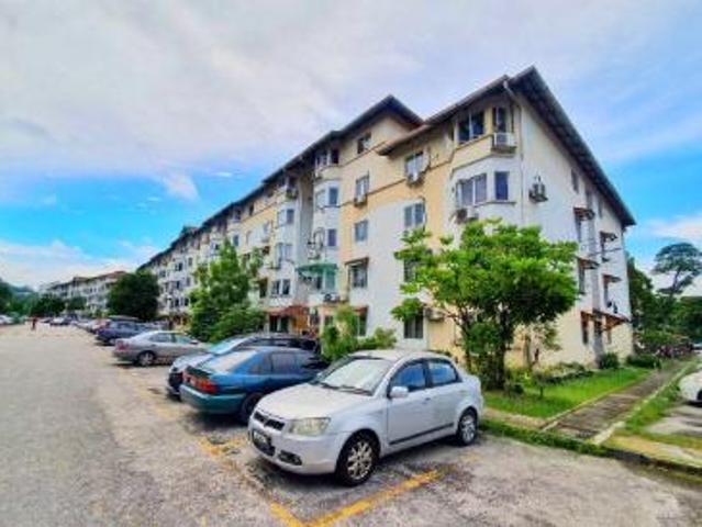 Apartment for sale in Petaling, Damansara Damai