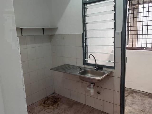 Apartment for sale in Petaling, Damansara Damai