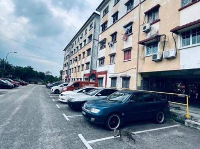 Flat for sale in Bukit Ledang, Johor