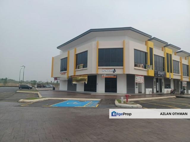 Shop for sale in Seksyen 35, Shah Alam