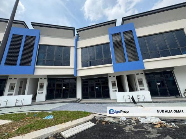 Shop for rent in Alam Impian, Selangor
