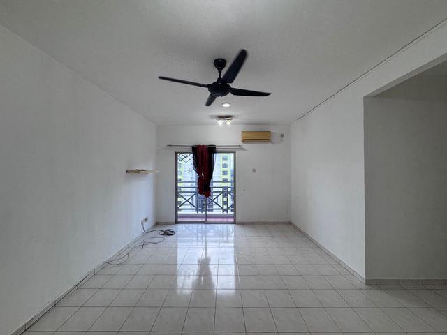 Apartment for rent in Bandar Baru Permas Jaya, Kampung Senibong