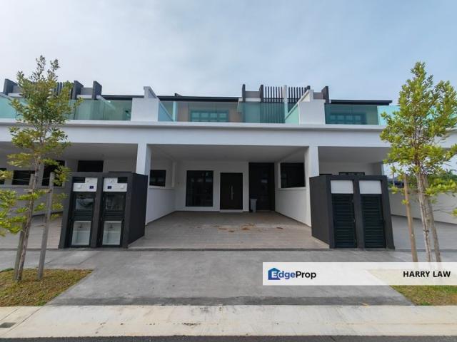 House for sale in Malaka