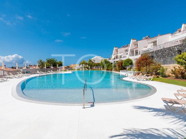 Apartamento en venta en La Caleta, Adeje