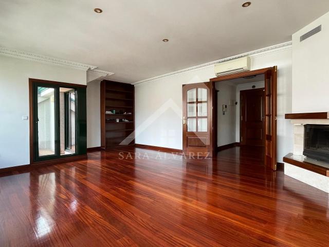 Ático en venta en Campolongo, Pontevedra