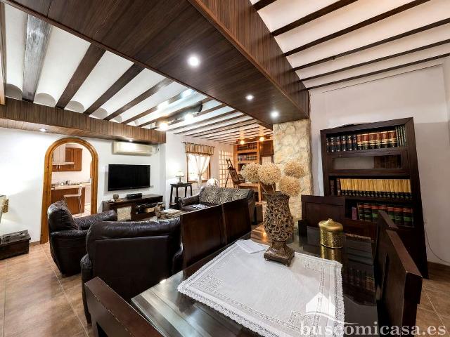 Chalet en venta en Linares, Andalucía