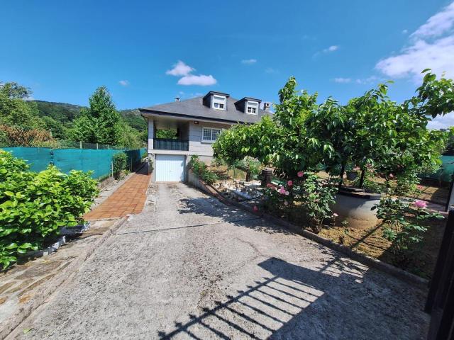 Chalet en venta en Leiro, O Ribeiro