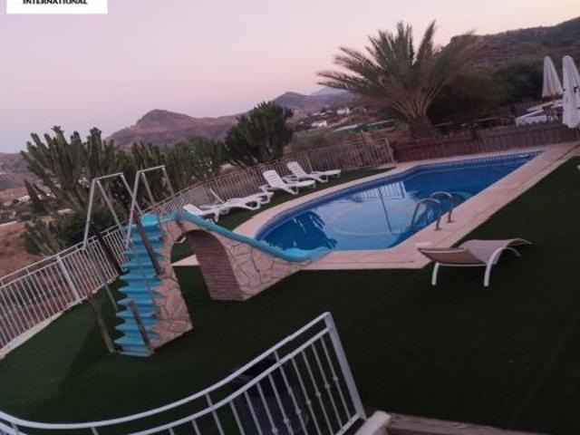Casa en venta en Cruz de Humilladero, Málaga-Costa del Sol