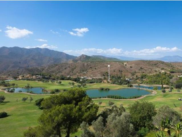 Piso en venta en Alhaurín El Grande, Málaga