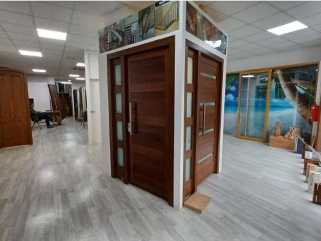 Local Comercial en alquiler en la Roqueta, València
