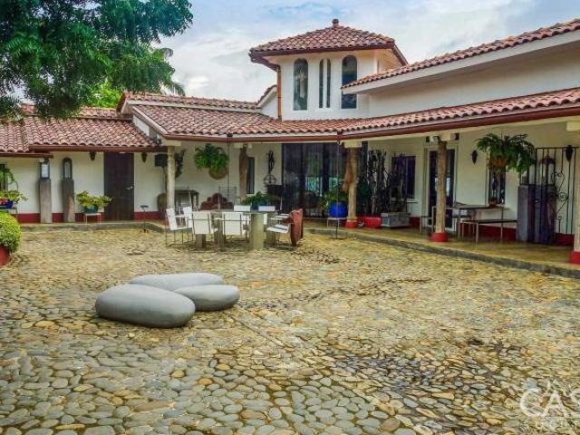 Impresionante Propiedad Frente Al Océano En Boca Brava, Chiriquí