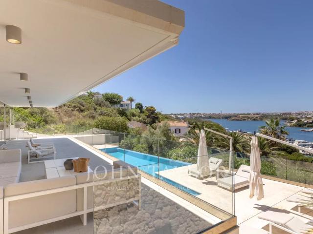 Chalet en venta en Cala Llonga, Menorca
