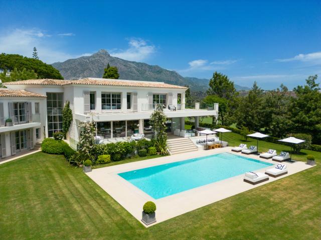 Chalet en venta en Nueva Andalucía, Costa del Sol Occidental