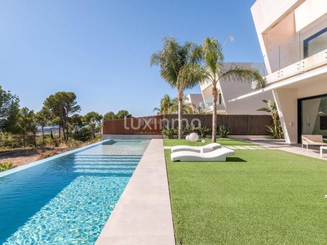 Casa en venta en la Marina Baixa, Valencia