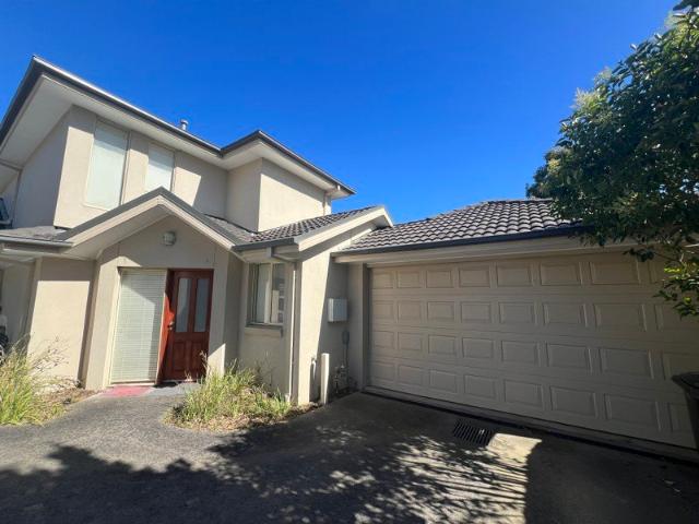 Townhouse for rent in Camerons Creek, Victoria