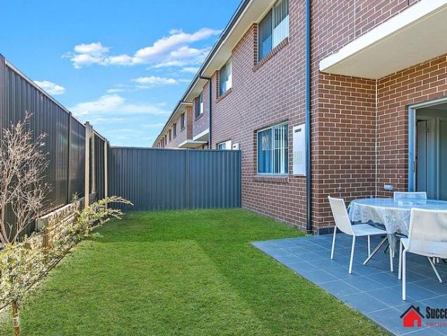 Townhouse for rent in Sydney, New South Wales