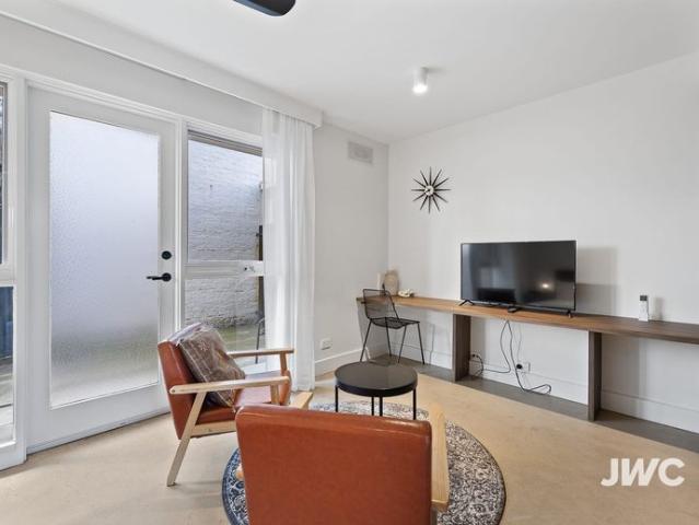 Granny Flat for rent in Camerons Creek, Victoria