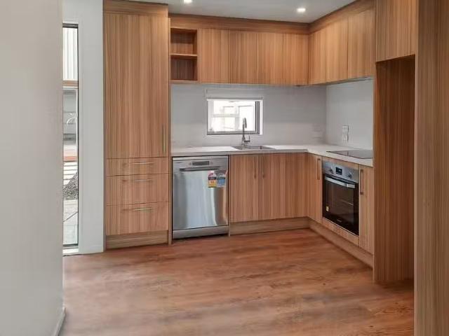 House for rent in Chaslands, Canterbury