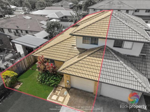 Townhouse for sale in Toombul, Queensland