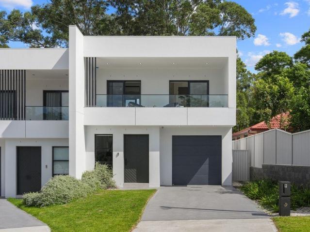 Duplex for rent in Sydney, New South Wales
