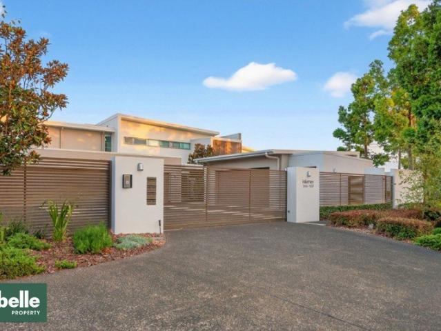 Villa for sale in Hope Island, Gold Coast City