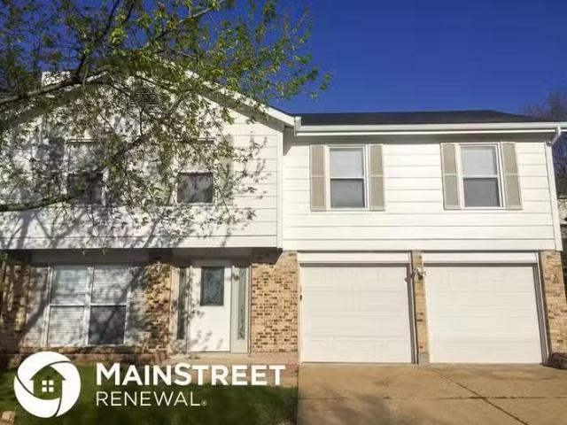 Condo for rent in Fenton