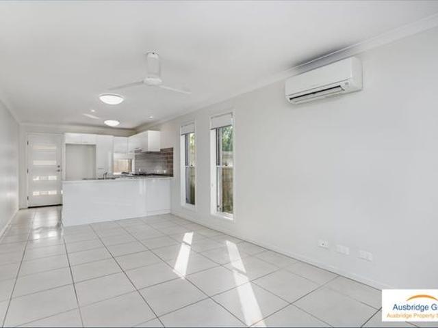 Townhouse for rent in Toombul, Queensland