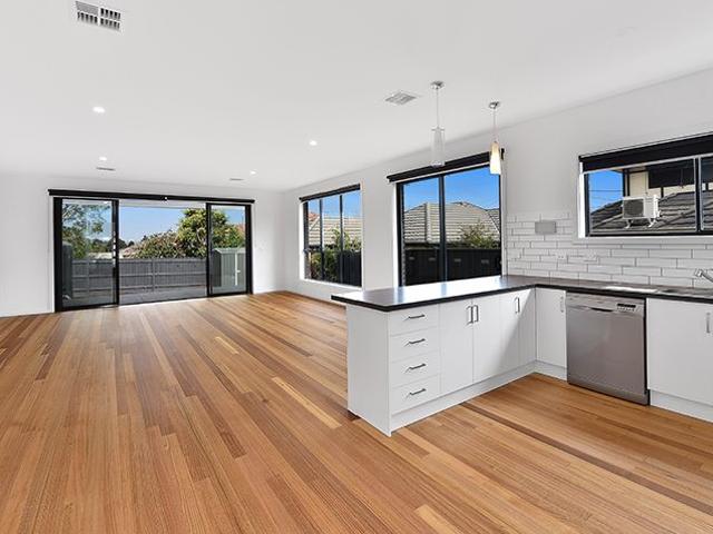 Townhouse for rent in Niddrie, Melbourne