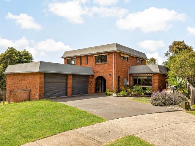 House for sale in Sunbury, Melbourne