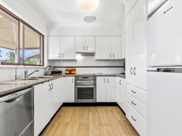 House for sale in Halekulani, Central Coast Council