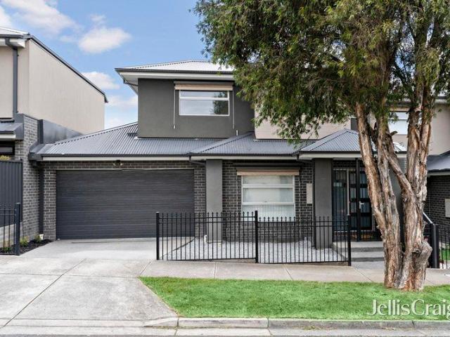 Townhouse for sale in Camerons Creek, Victoria