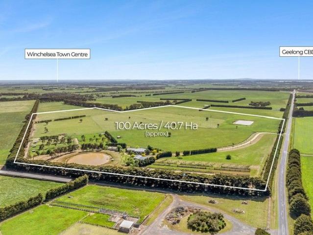 Cottage for sale in Winchelsea, Victoria