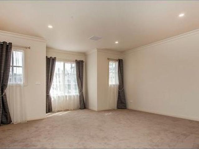 Townhouse for rent in Camerons Creek, Victoria