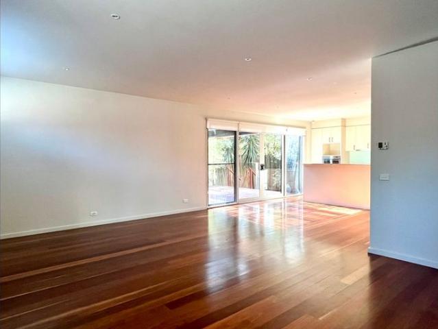 Townhouse for rent in Camerons Creek, Victoria