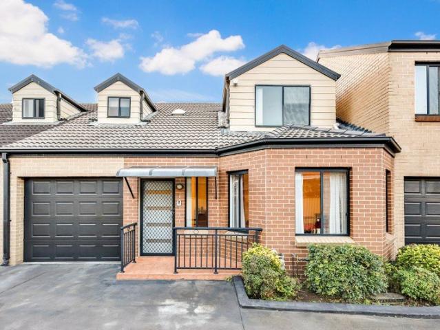 Townhouse for sale in Sydney, New South Wales