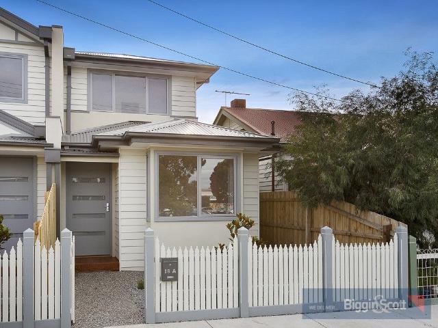 Townhouse for rent in Camerons Creek, Victoria