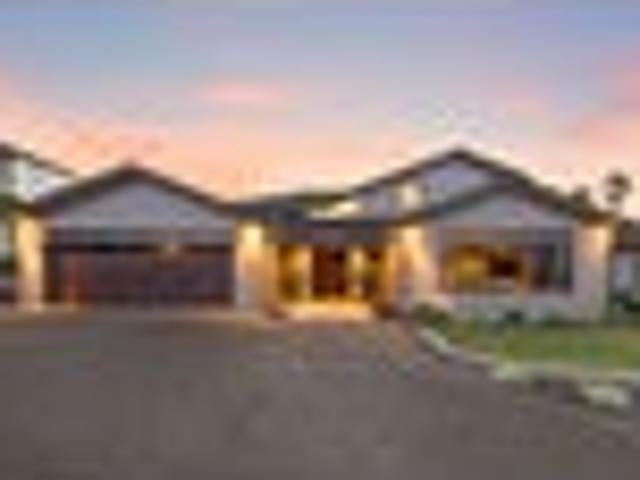 House for sale in Awhitu