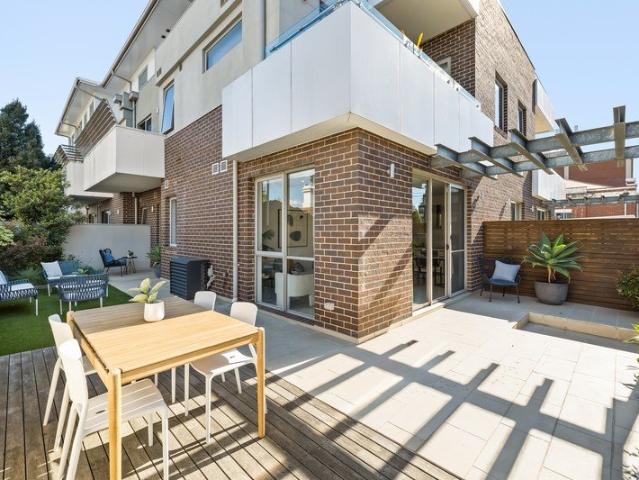 Apartment for sale in Ruckers Hill, Melbourne