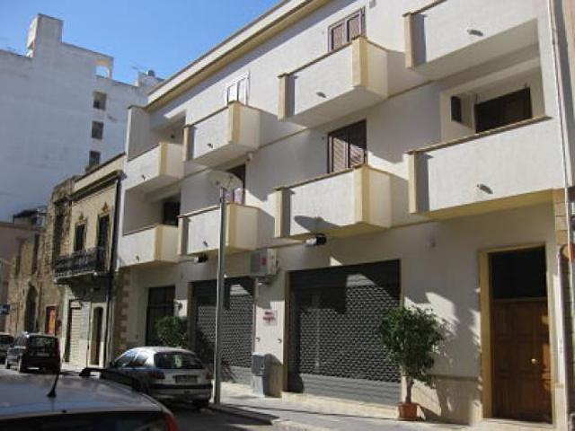 Locale Commerciale in affitto a Mazara Del Vallo, Sicilia