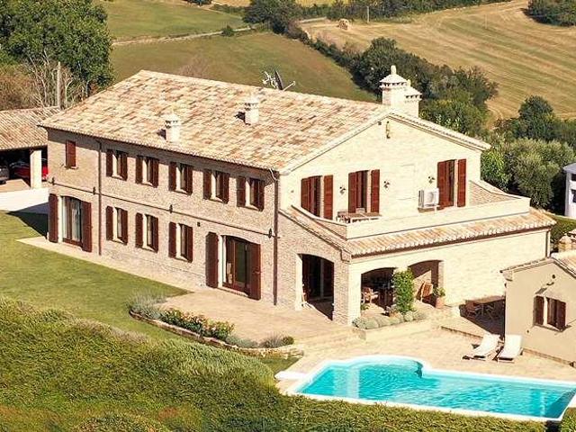 Casa in vendita a Barbara, Ancona