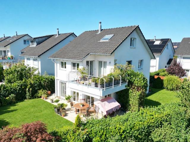 Einfamilienhaus kaufen in Blumenberg, Bubikon