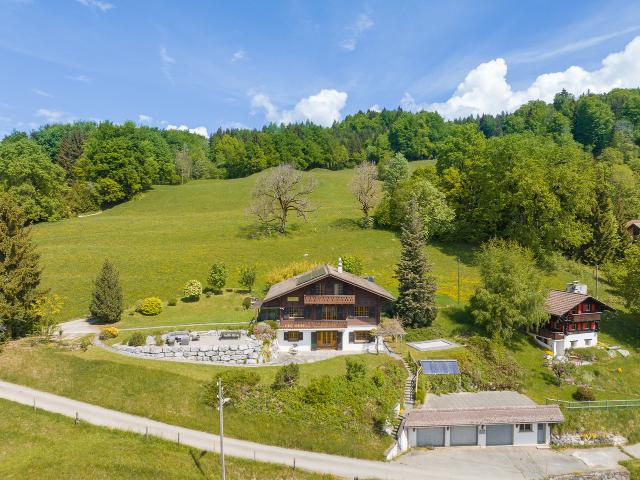 Reihenfamilienhaus kaufen in Bex, Waadt